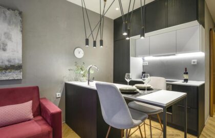 Euphoria (31) Euphoria (31)