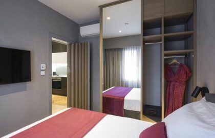 Euphoria (49) Euphoria (49)